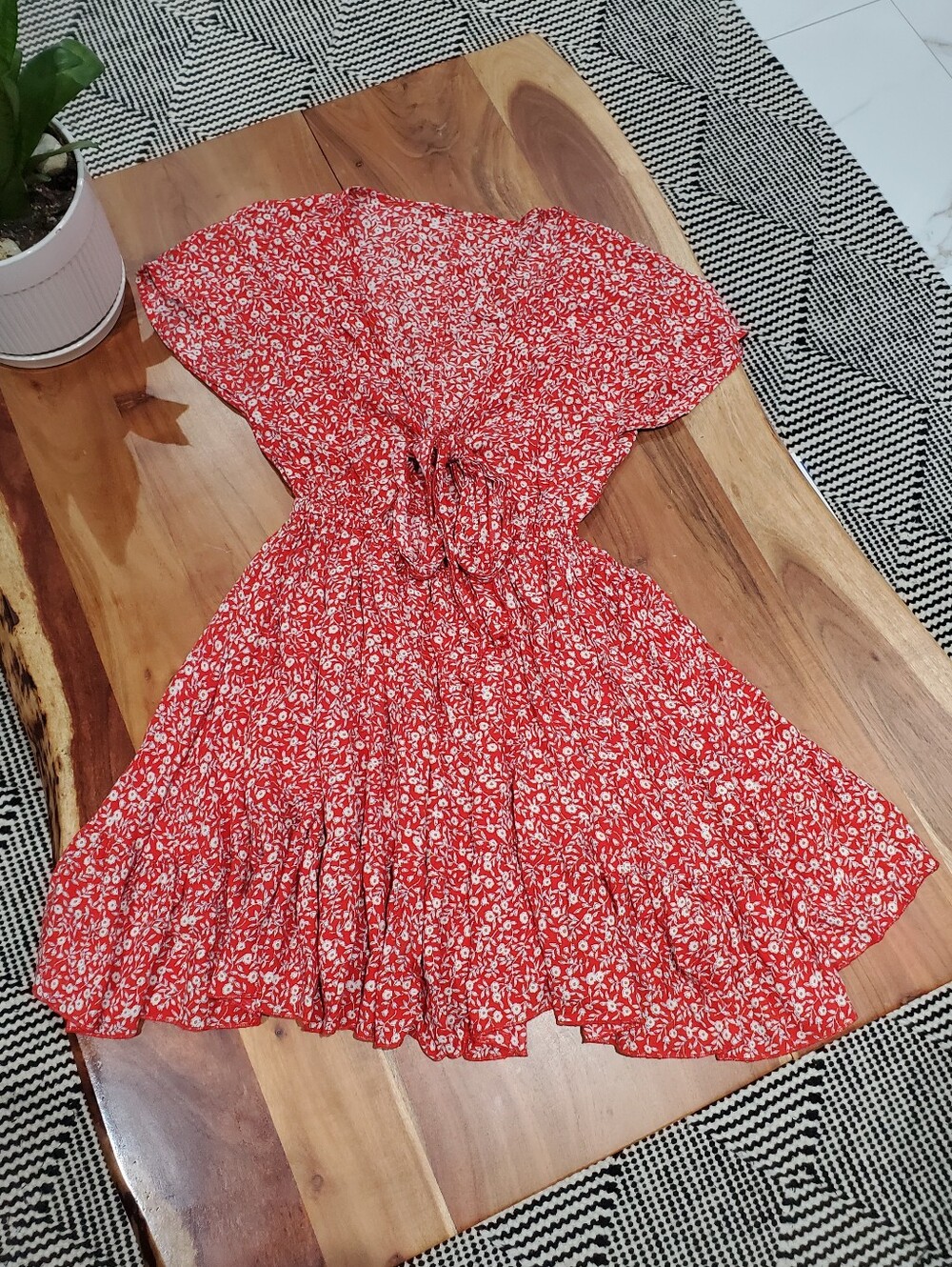 Peekaboo Cutout Tie Front Pleated Flare Dress Red/White